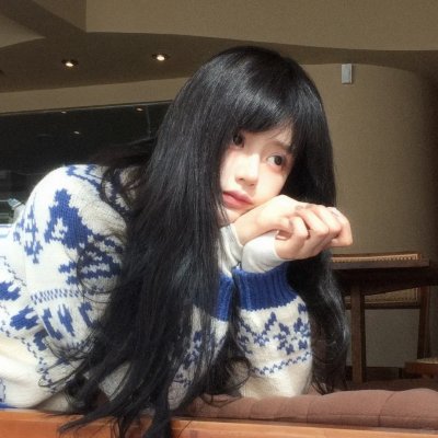拥抱大白熊